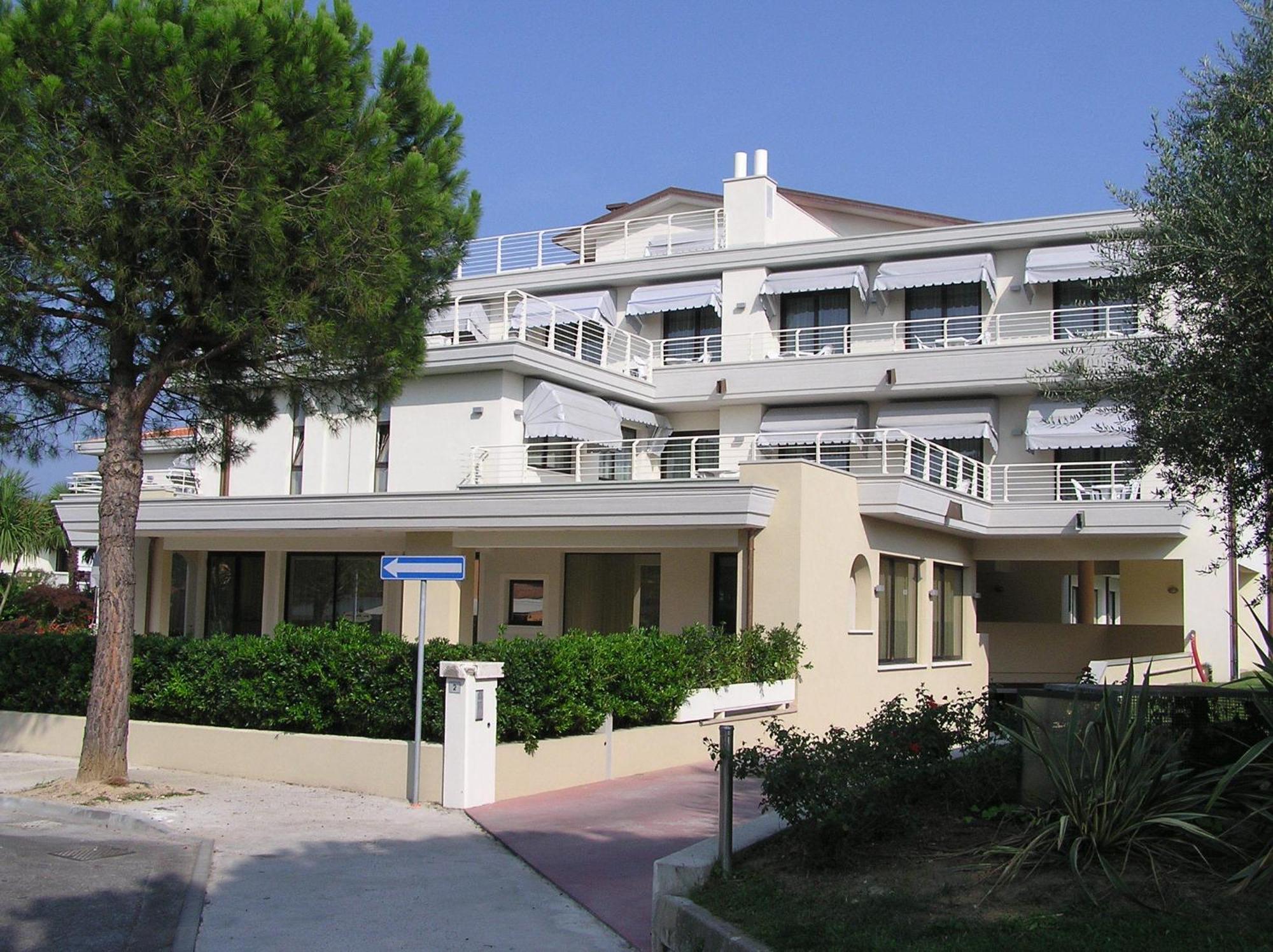 Porto Azzurro Sirmione